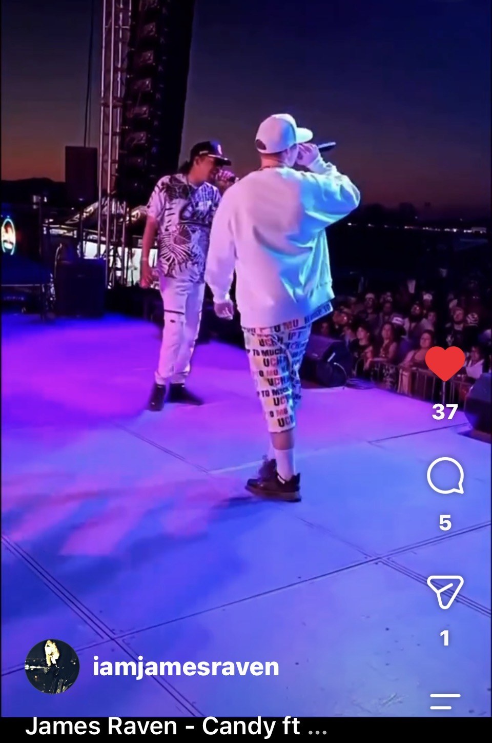 James Raven performing before a live crowd